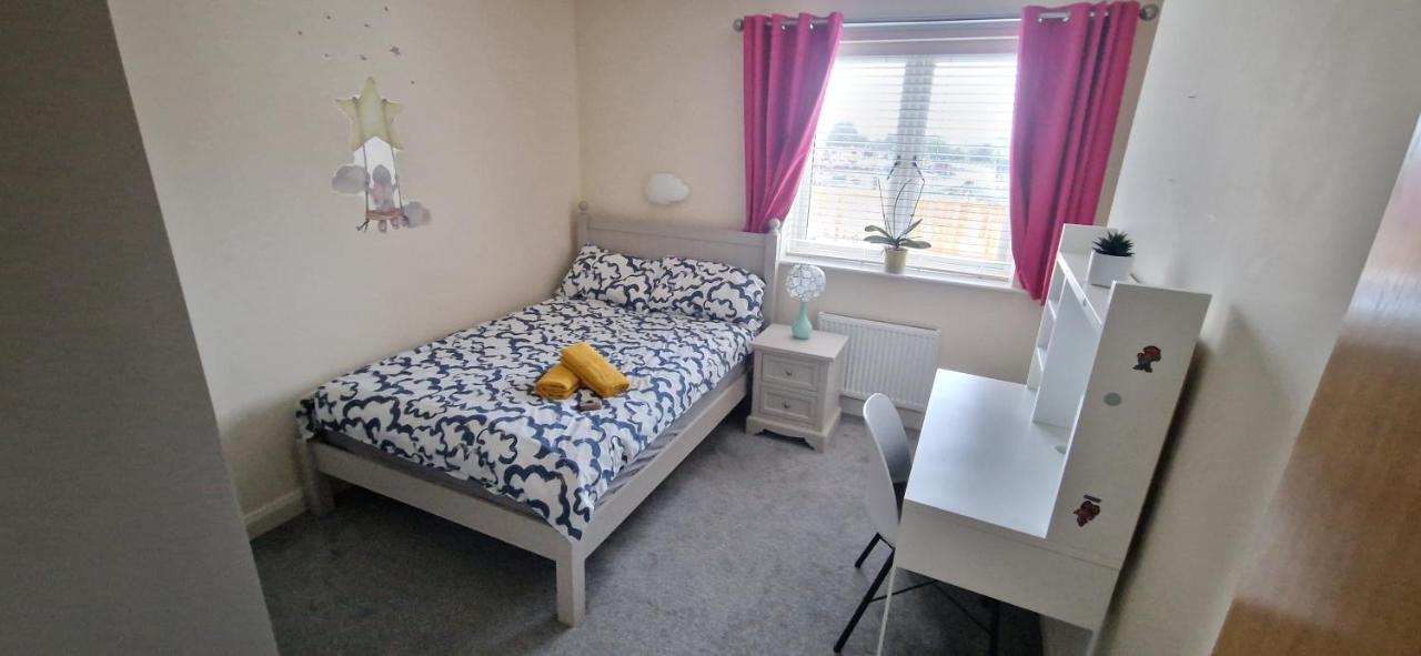 Miller'S Guest Room With Shared Bathroom Суордс Екстериор снимка